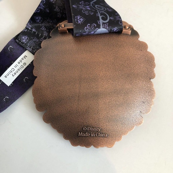 runDisney Virtual 5k 2020 Madam Leota Run Race Medal Seance Foolish Mortal - Picture 3 of 4